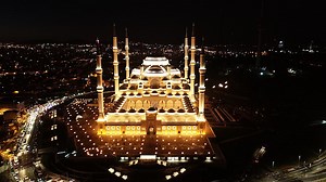 First adhan called at Istanbul's landmark Çamlıca mosque