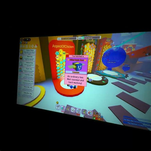 Gifted Basic Bee #@AspectOfTheChickenisthebestplayer #beeswarmsimulator #level9hive #shorts #phonk