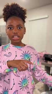 It’s the fact that they sat there and let her do it I know they felt that Vaseline on their forehead. There’s no way that they didn’t know what she was doing. They low-key be down for this mess and Pa’Rys know she wrong.😑 | Dem girls London and PaRys