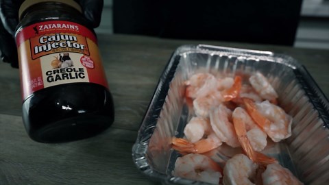 How to make smoked Cajun shrimp
