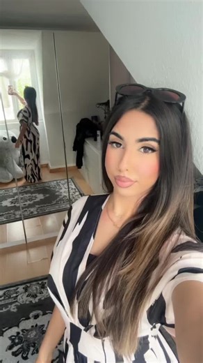 Fashion Inspiration: Striped Dress Styling Ideas