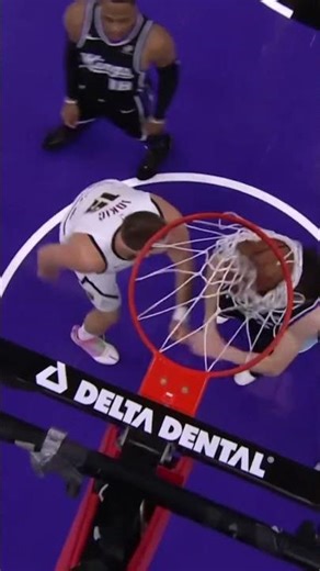 When the script gets reversed but the result stays elite. 🔄Murray to Jokic for the magic. ✨#Nuggets