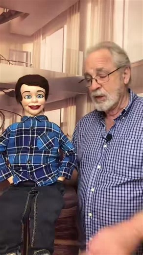 #jokes #comedy #ventriloquist #funny