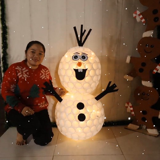 2.5M views · 17K reactions | DIY Olaf snowman made from plastic cups (with lights inside!) | Life and Fun Story | Facebook