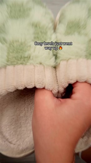 #slippers #shoes #fyp #homedecor #tiktokshop