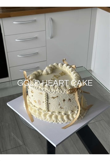Discover the Golden Birthday Cake: A Sweet Celebration
