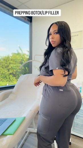 Jasmine Elizabeth on Instagram: "COME PREPARE BOTOX AND LIP FILLER 💉 w/ me for my patient’s appointment. 😍 *When choosing an injector, always make sure they’re a licensed medical professional who follows proper medical guidelines and safety protocols. Every aesthetic treatment should be performed in a clean, sterile environment with products sourced from verified medical suppliers. Your injector should be able to explain anatomy, dosage, and aftercare clearly. Pick someone with nursing backgro