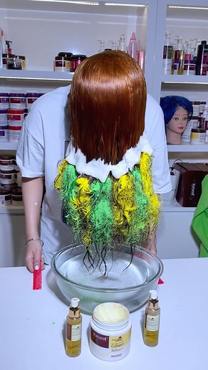 💧 Hydrate, repair, and glow. Your hair’s new favorite weekly ritual — Karseell Hair Mask. 🌿 💻Web: https://www.chinchygroup.com/ 📲WhatsApp: https://wa.me/8613926101130 📧Email: manager@karseell.com #Karseell #HairHydration #MascarillaCapilar #ماسك_شعر #TratamientoCabello #ShinyHair | Guangzhou Karseell Cosmetics Co., Ltd.