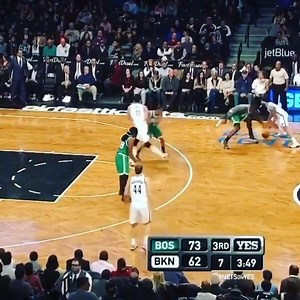 If y’all do have to go out to get some essentials from the store make sure to practice social distancing. Here is an example how to keep a safe distance from other shoppers! #yourewelcome #staysafe #coronasucks #imbored #flashbackfriday | Deron Williams