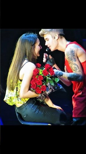 Justin Bieber Brings Fan On Stage – One Less Lonely Girl (Adelaide 2013) Rare Throwback