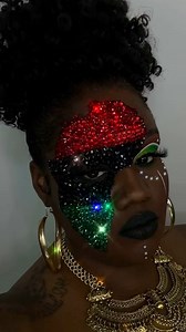 Black on PURPOSE on the BLACK HANDS SIDE! | Danielle Nekole