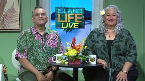 Agile Kupuna & Yo-Yo Master Shows His Skills