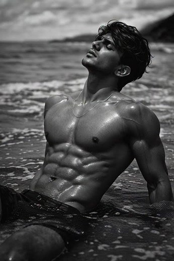 Ocean Edge Supermodel – Cinematic Black & White Beach Editorial