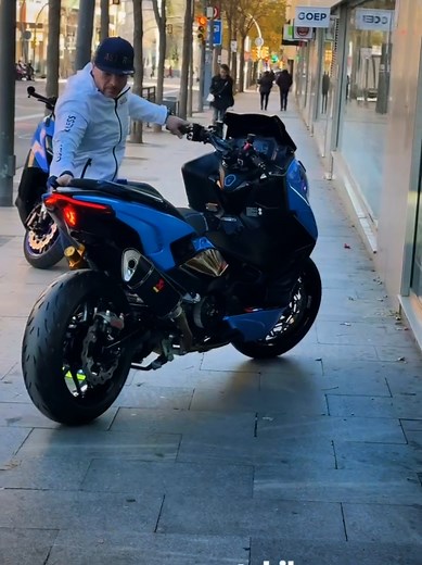 2024 Yamaha TMAX Tech Max: Fully Modified Review