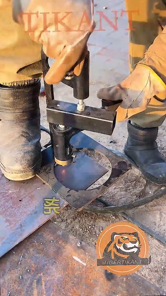 #tikant #tips #handwork #machine #usefultools #metal #worker #factory #tools #worker #welding #metalworking #metalwork #craft #metalworktools #craftproject #tigertikant