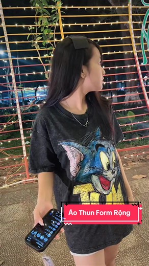 Áo Thun Form Rộng Đẹp và Năng Động