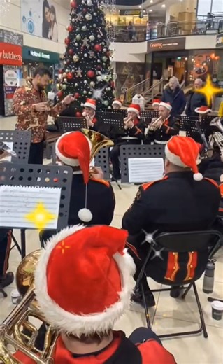 Big thanks to the Irish National Foresters Brass Band Navan for bringing the Christmas spirit to the Centre! The beautiful festive music created such a lovely atmosphere 🎄🎺 | Navan Town Centre
