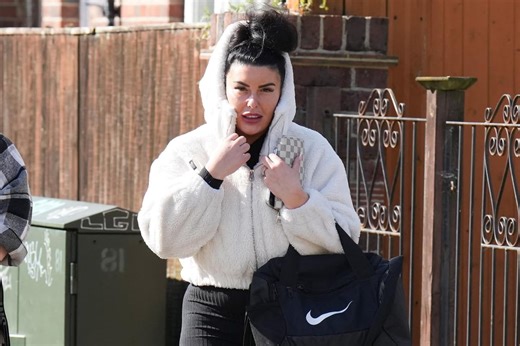 'Brazen benefit cheat' - Worthing woman ordered to repay more than £23,000 after she 'milked the system for every penny she could get'