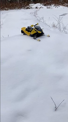 Rc Ski Doo MXZ #skidoo #rcsnowmobile