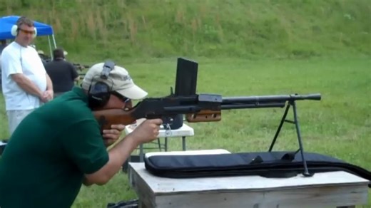 法国FM24/29轻机枪射击