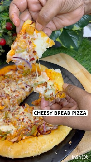 CHEESY BREAD PIZZA #shortsfeed #trending #viral #cheesybreadpizza #breadpizza #cheesypull #pizza