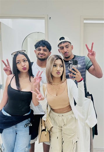 Explore Levana Hiralal's Style Inspiration