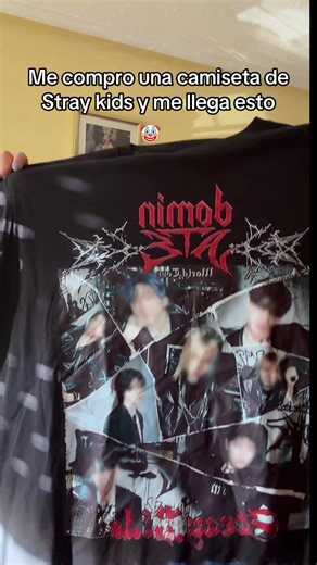 Stray Kids Merchandise Unboxing: Unusual Surprise Inside