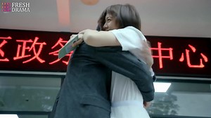 Her father pushed for an abortion to end her relationship. Defying him, she escaped the hospital in disguise to elope. | Walking with You in This World | 陪你漫步这个世界 🧡Click to follow our Facebook "FreshDramaPro" →https://www.facebook.com/FreshDramaPro ❤️More good contents are on our Channel → https://www.youtube.com/@FreshDramaPro | FreshDramapro