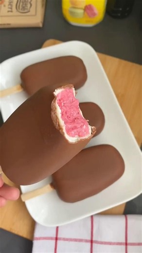 Glace aux fruits rouges ✨ #icecream #chocolate #food