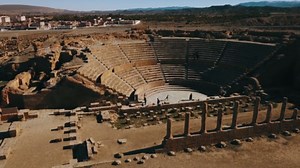 Timgad's ancient glory: A drone journey over Roman ruins - Worldwide