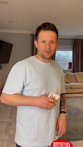 980K views · 10K reactions | ITI VOI CITI GANDURILE! Londra-Birmingham-Manchester | Magicianul Robert Tudor | Facebook