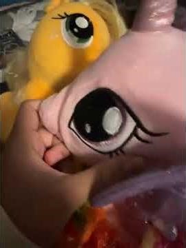 Applejack cheats on rainbow dash and rainbow dash kisses twilight