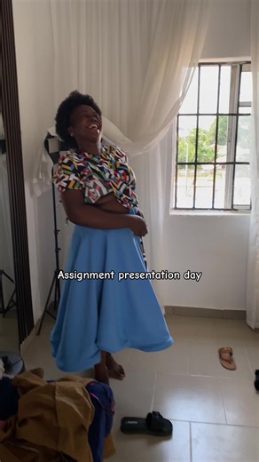 Students class assignment presentation day #deederasfashionworld #deederasfashionworldstudent #bestfashiondesignerinaba #fashionlovers #victoriacorset