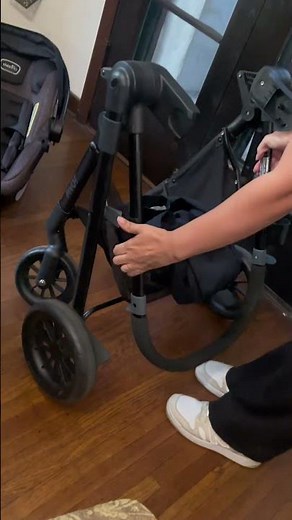 Evenflo Pivot travel system Review