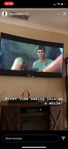 OMG DEXTER IS WATCHING MAZE RUNNER! #dexterdarden #mazerunner #frypan #fyp #foryoupage #foryou