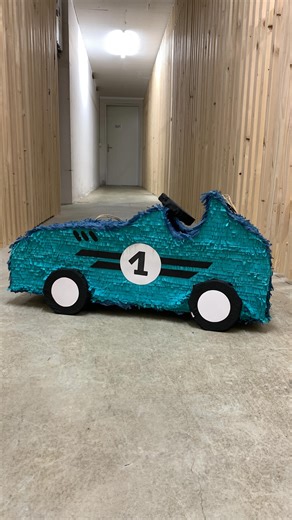 #piñata #geschenkidee #geschenk #party #handmade #kindergeburtstag #wedding #hochzeit #kindergeburtstagsideen #tiere #herz #hochzeitstorte #handgemachtmitliebe | Happy Pinata | Facebook