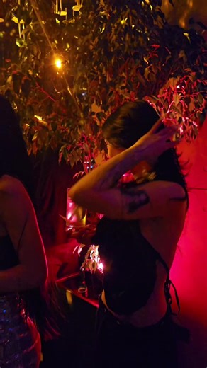 Anuki (@descendant_of_lilith)’s videos with оригинальный звук - .