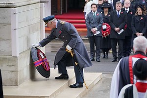King leads Remembrance Sunday service at Cenotaph