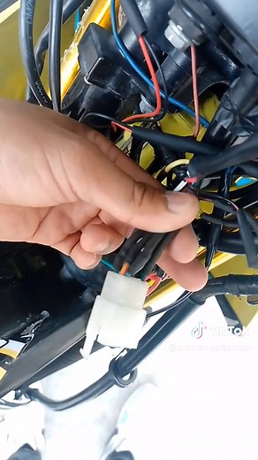 Instalación Tablero Digital DM200: Parte 3 y 4/1