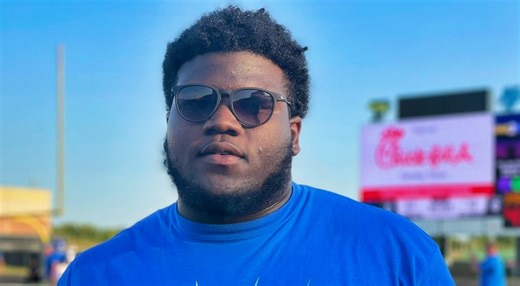 Who Are Bear Alexander’s Parents? All You Need to Know About His Father’s Arrest and the Mom of the Oregon Ducks DL