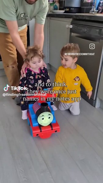 It's wild to think their names sat in my notes app for years, and now here they are - whole little people living out the names that were always meant for just them ❤️ We've had a really slow and chilled weekend, what with being ill and everything. For the first time in a very long time, I stopped stressing about everything that needed to be done, and accepted the fact that we all just needed to rest and recuperate this weekend. It gave me time to reflect on things and express gratitude for our l