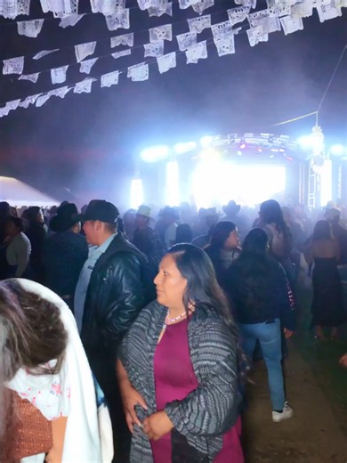 Nuestra gente de Oaxaca baila y pone buen ambiente 💃🥳 #chilenas #grupoferrer #oaxaca #bailes #paratiii