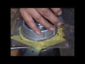 ｚ７５０ｄ１のメーターかしめ作業