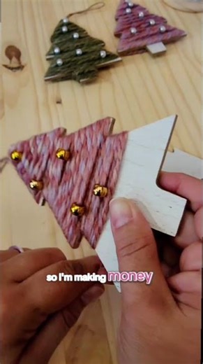 free Holiday Fair teaching guide in bio. And tell me what your favorite thing to make is!