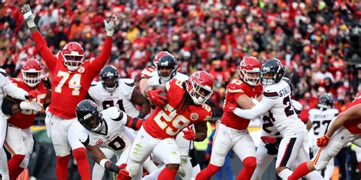 Number one seeds meet different fates in first day of the NFL Playoffs Divisional Round