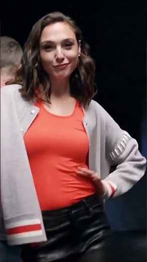 Gal Gadot Amazing Dance 🤩