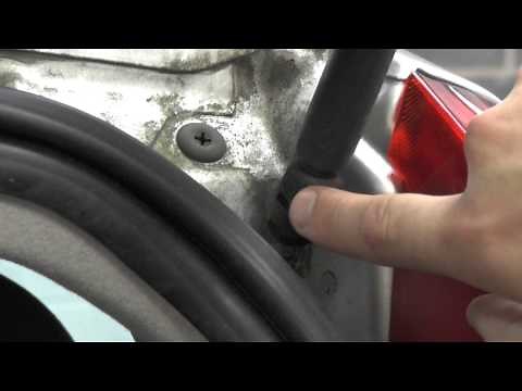 How To Fit Ford Focus Tailgate & Boot Gas Struts