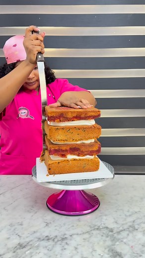 Beautiful “Lego dreamz Mateo” themed cake,specially made for David’s 10th birthday in March😍 . Event planned by the amazing team @blueconfetti.events 🔥 thank you so much for trusting us to slay😍 . Flawless decor by my very detailed and intelligent friend @dahlia_events_ 😍😍😍 | Creamy crumbles