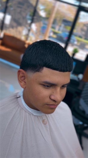 Get the Best Haircuts in Coral Springs - Book Now!