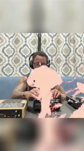 DJ Visual Effects Go CRAZY! Mind-Blowing Transitions! #shorts